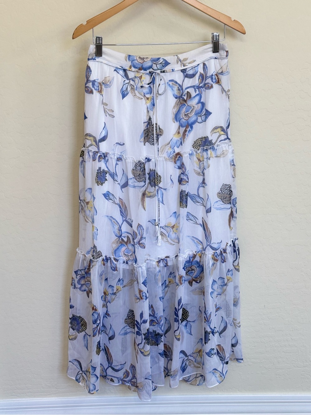 White House Black Market Floral Tiered Chiffon Maxi Skirt Medium Blue White EUC
